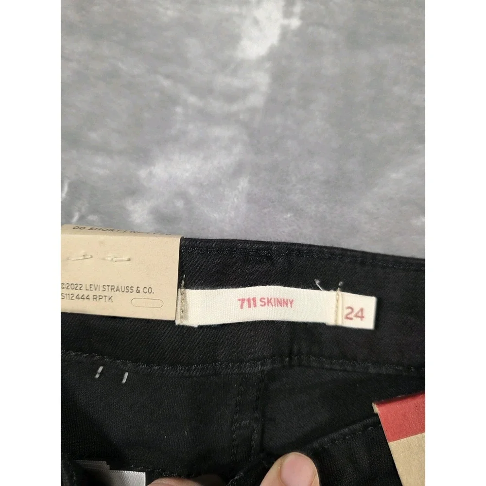 NWT Levi's 711 Women's Mid-Rise Skinny Ankle Jeans Sz 00 Short (24W X 28L) Black